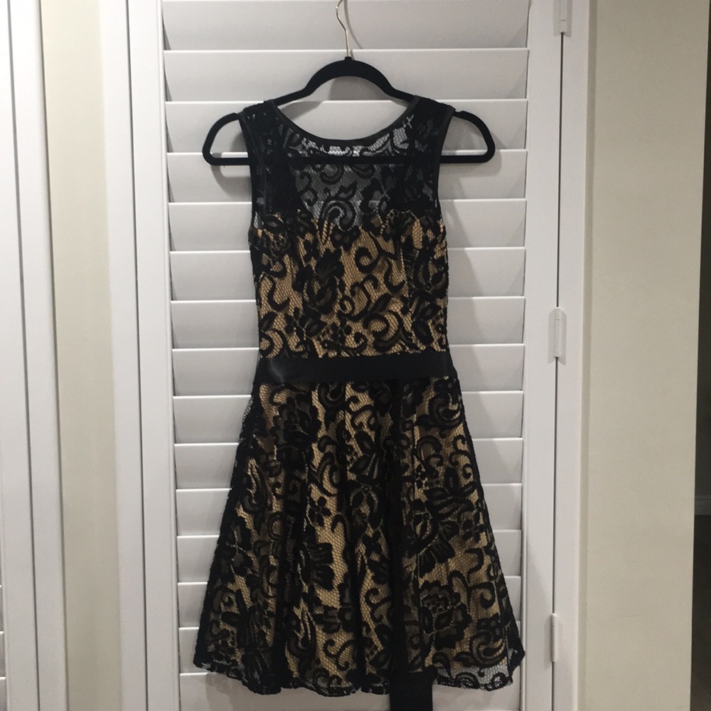 Black beige dress